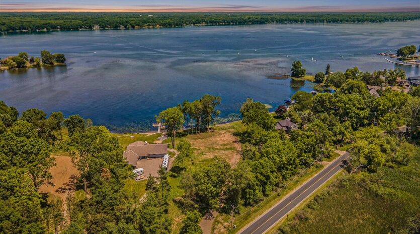 lot for sale on Turtle Hill Gull Lake