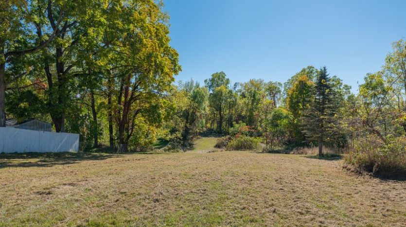 lot for sale near Kalhaven trail