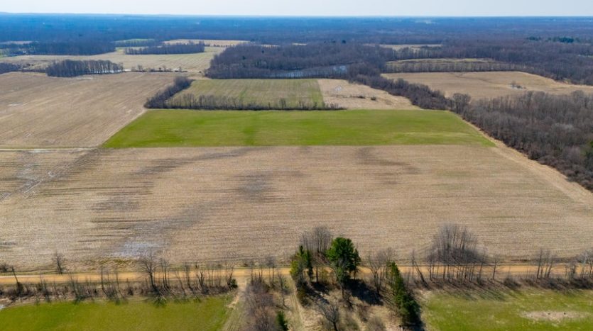 large acreage for sale with Davis Lake frontage