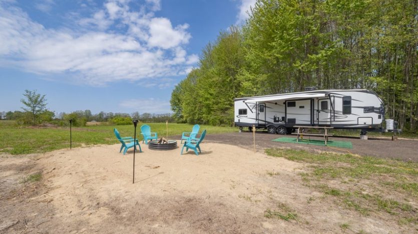6.8 acres for sale with creek