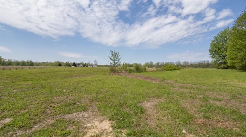 Suzy Glomski land Realtor Michigan
